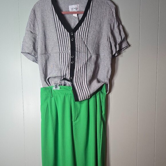 SHEIN M Green Trousers - Picture 1 of 4